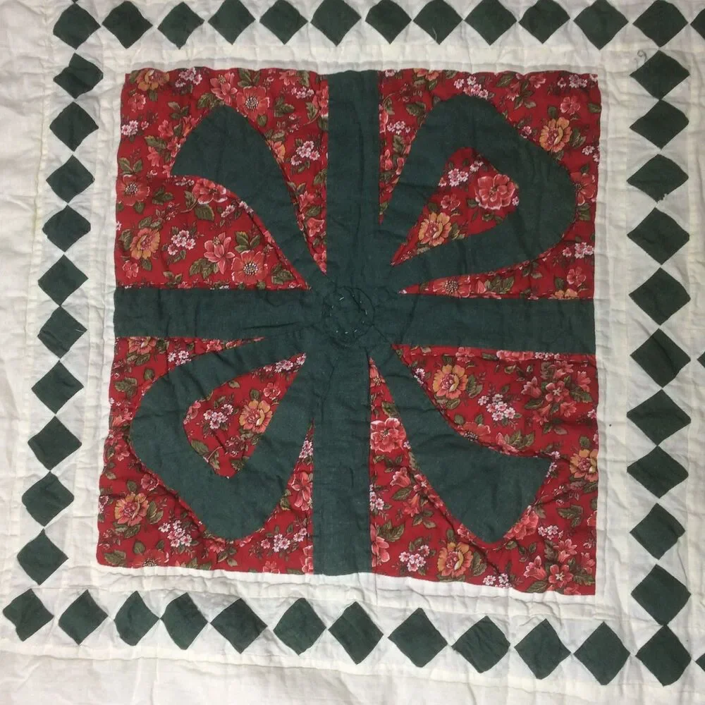 Handmade Hand Sewn Christmas Quilt Present Pattern Holiday Throw 47